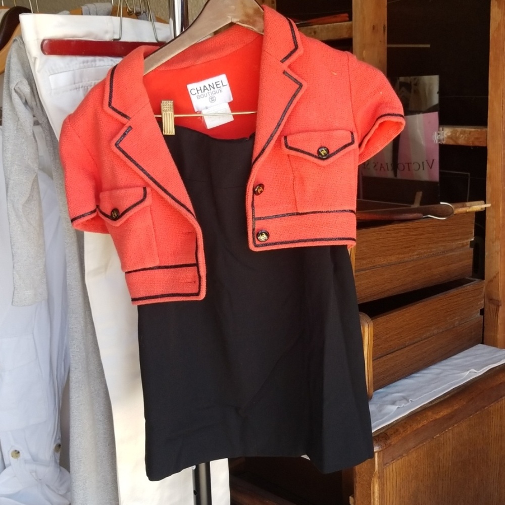 Clothes - Picture 6 of 8